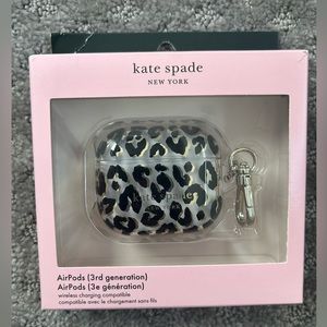 NEW WITH BOX KATE SPADE CHEETAH PRINT AIRPODS PRO CASE